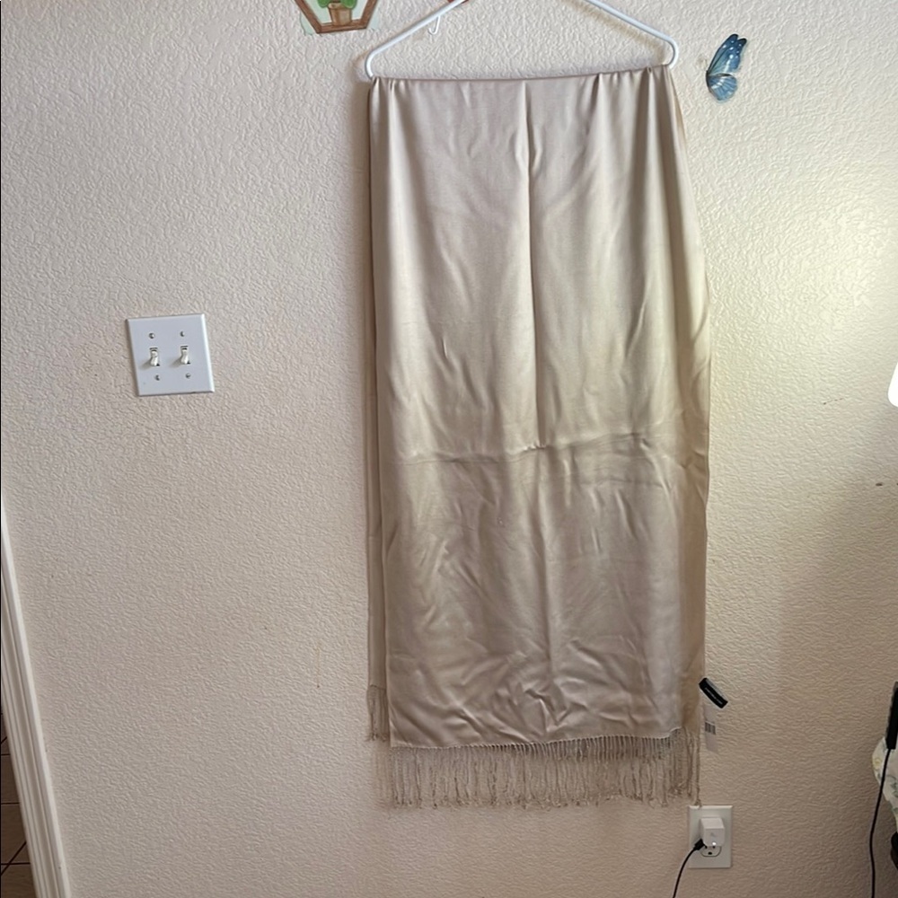 Jones New York Cream Shawl